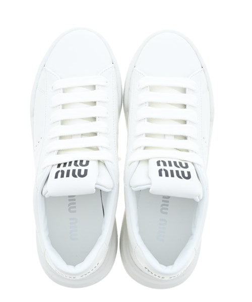 Miu Miu รองเท้าผ้าใบ