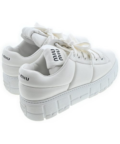 Miu Miu รองเท้าผ้าใบ