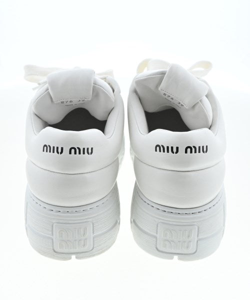 Miu Miu รองเท้าผ้าใบ