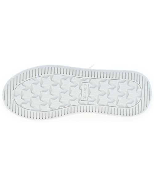 Miu Miu รองเท้าผ้าใบ