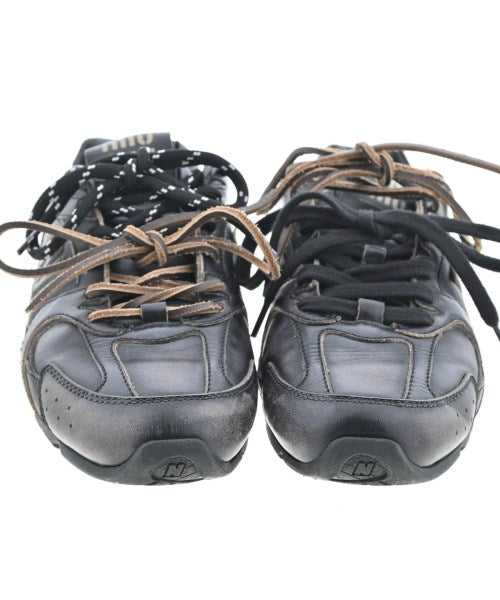 Miu Miu รองเท้าผ้าใบ