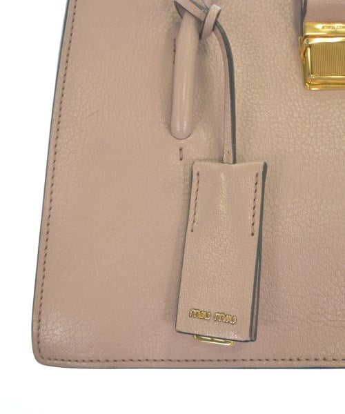 Miu Miu กระเป๋าสะพาย