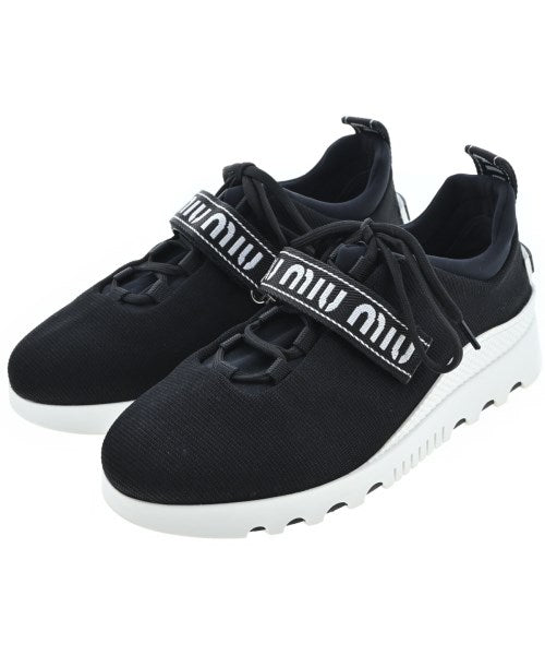 Miu Miu รองเท้าผ้าใบ