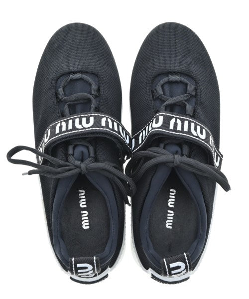 Miu Miu รองเท้าผ้าใบ