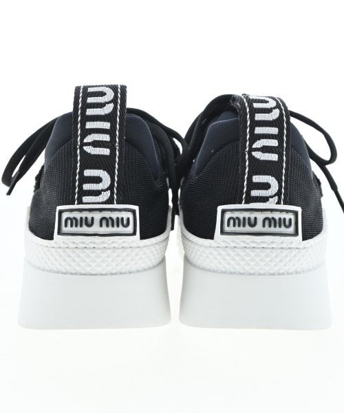 Miu Miu รองเท้าผ้าใบ