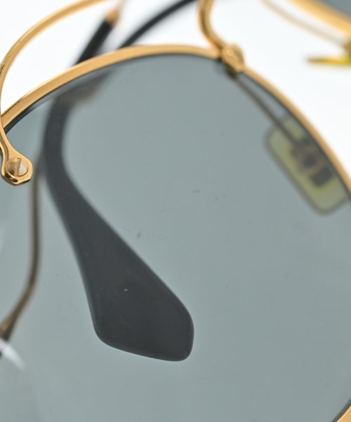 Miu Miu แว่นกันแดด