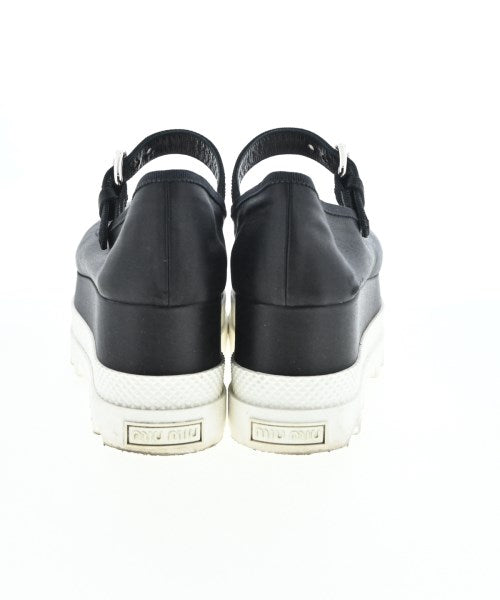 Miu Miu รองเท้าสวมทางการ