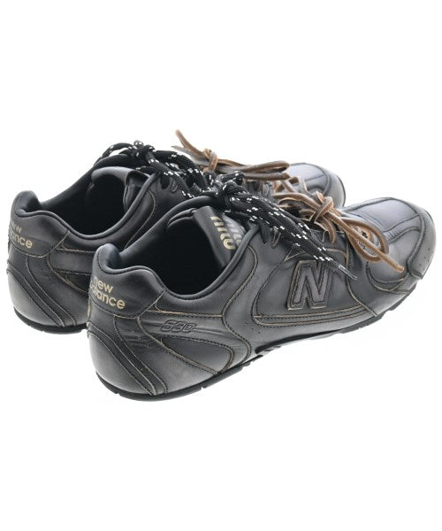 Miu Miu รองเท้าผ้าใบ