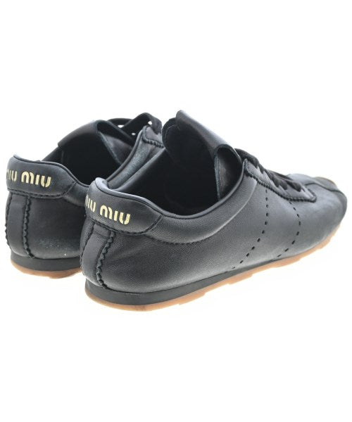 Miu Miu รองเท้าผ้าใบ