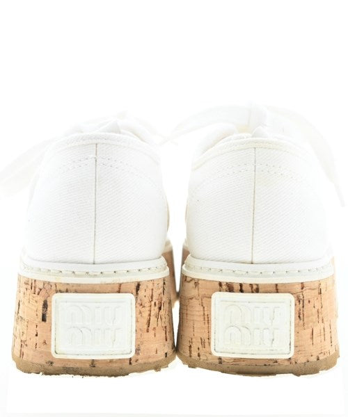 Miu Miu รองเท้าผ้าใบ