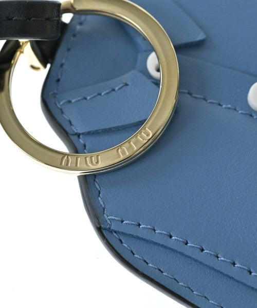 Miu Miu เครื่องประดับบนกระเป๋า
