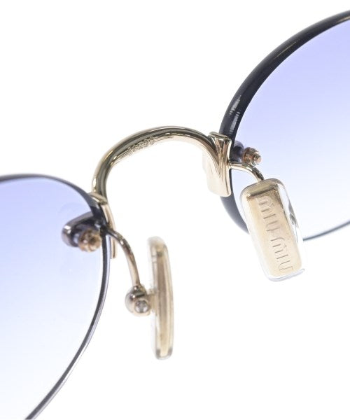 Miu Miu แว่นกันแดด