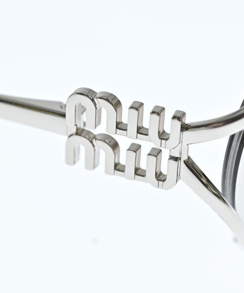Miu Miu แว่นกันแดด