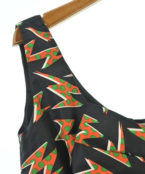 Miu Miu เสื้อสตรี