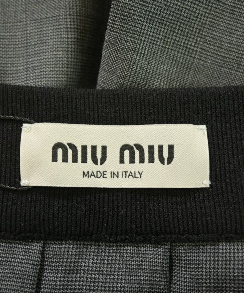 Miu Miu กระโปรงสั้น