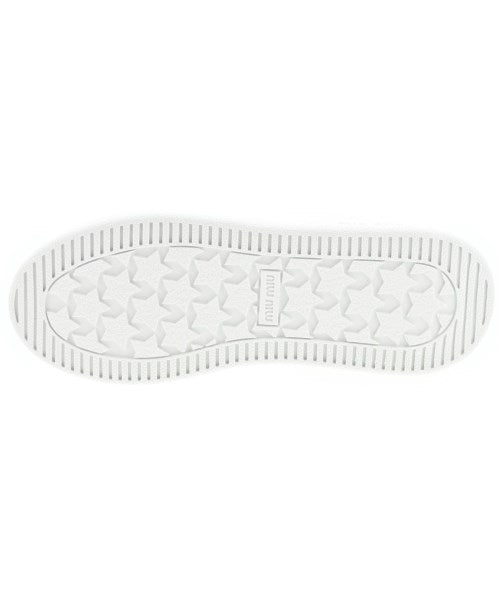 Miu Miu รองเท้าผ้าใบ