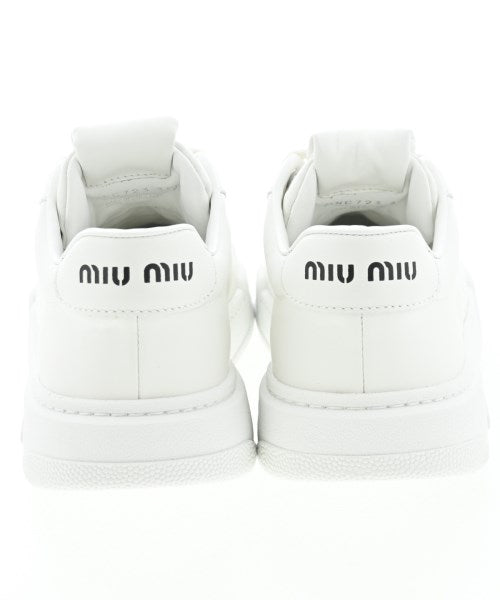 Miu Miu รองเท้าผ้าใบ