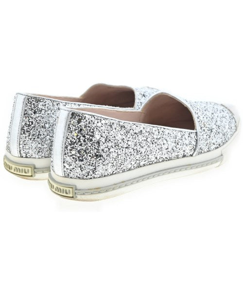 Miu Miu รองเท้าผ้าใบ