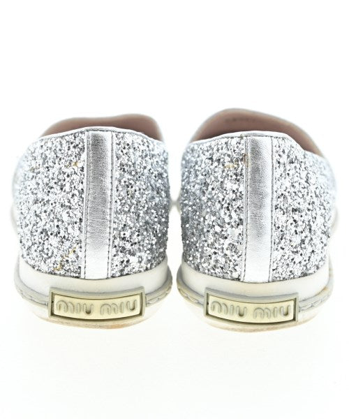 Miu Miu รองเท้าผ้าใบ