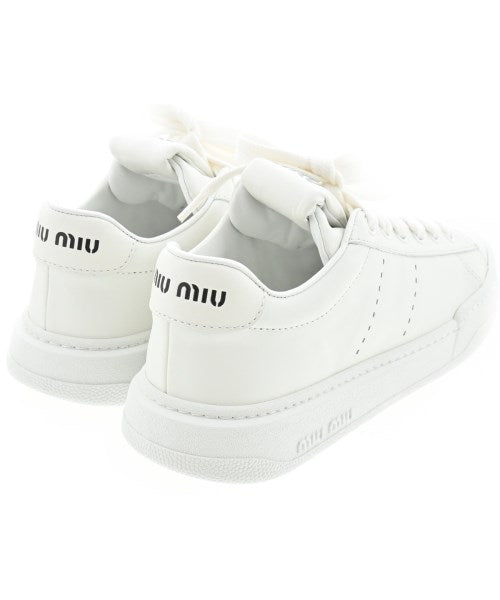 Miu Miu รองเท้าผ้าใบ