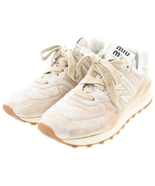 Miu Miu รองเท้าผ้าใบ