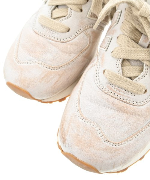 Miu Miu รองเท้าผ้าใบ