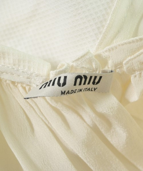 Miu Miu เสื้อลำลอง