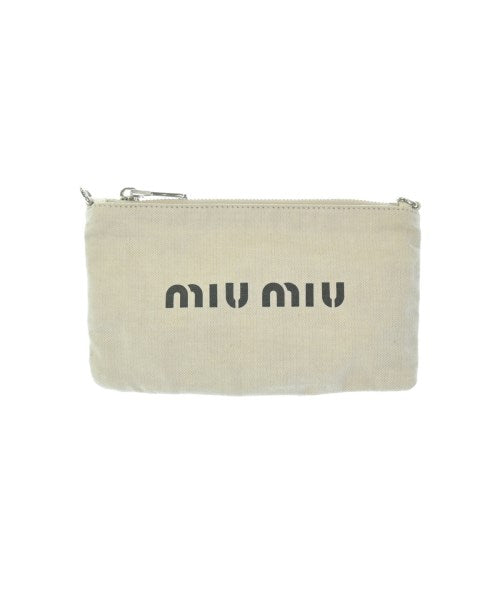 Miu Miu กระเป๋าถือขนาดใหญ่