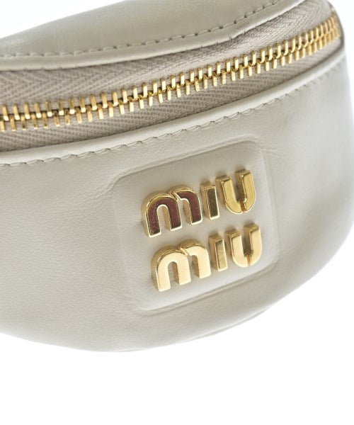 Miu Miu สร้อยข้อมือ/กำไล
