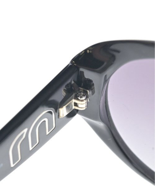 Miu Miu แว่นกันแดด