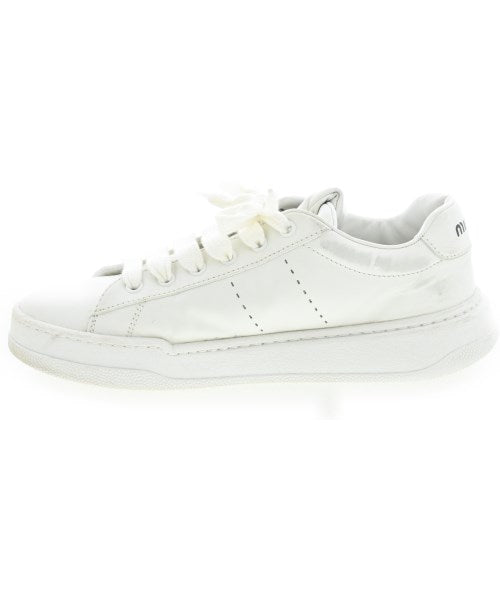 Miu Miu รองเท้าผ้าใบ