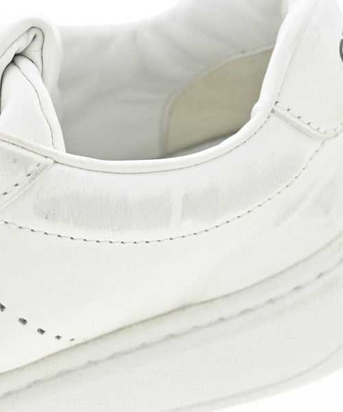 Miu Miu รองเท้าผ้าใบ