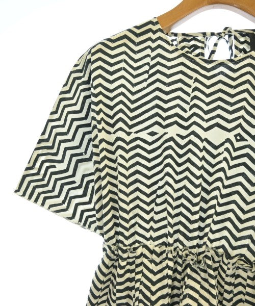 SARA LANZI ชุดเดรส