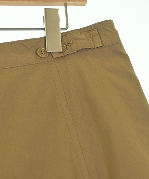 Y's กระโปรงยาวถึงเข่า