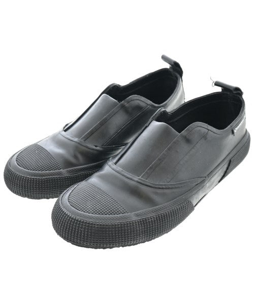 Y's รองเท้าผ้าใบ