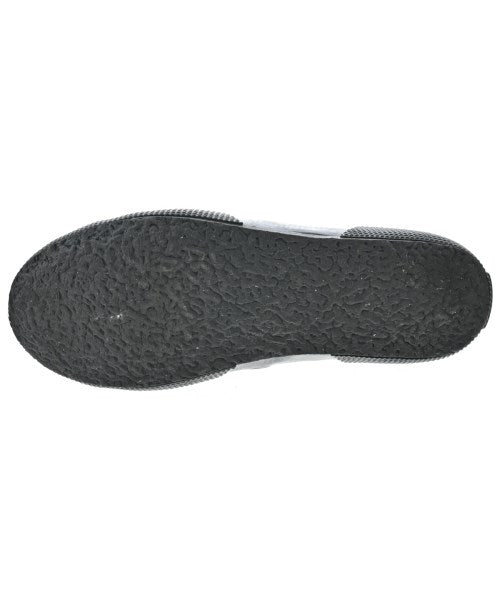 Y's รองเท้าผ้าใบ