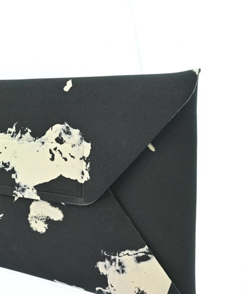 Y's คลัตช์