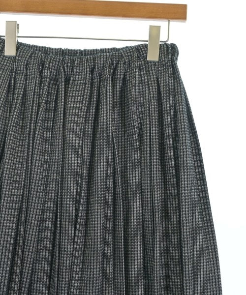 Y's กระโปรงยาวถึงเข่า