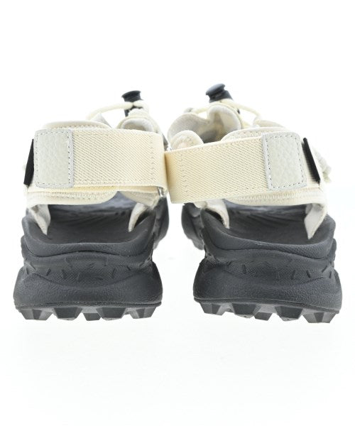 Y's รองเท้าแตะ