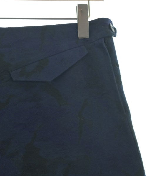 Y's กระโปรงยาวถึงเข่า