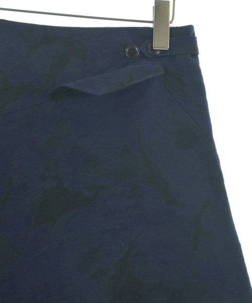 Y's กระโปรงยาวถึงเข่า