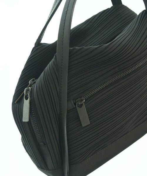 PLEATS PLEASE กระเป๋าถือ