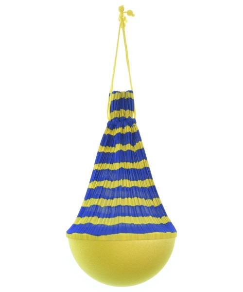 PLEATS PLEASE กระเป๋าถือ