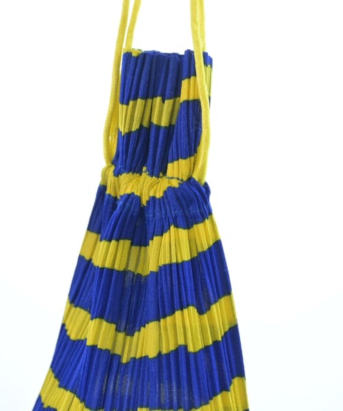 PLEATS PLEASE กระเป๋าถือ