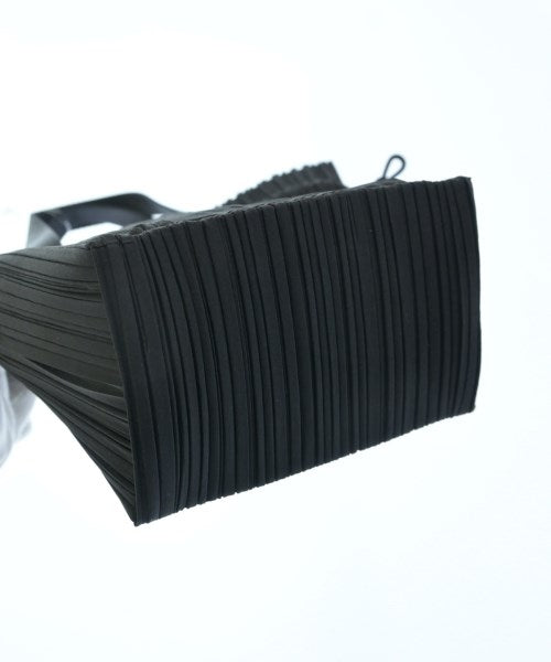 PLEATS PLEASE กระเป๋าถือ