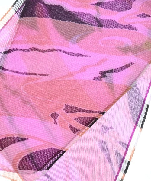 PLEATS PLEASE ผ้าคลุมไหล่