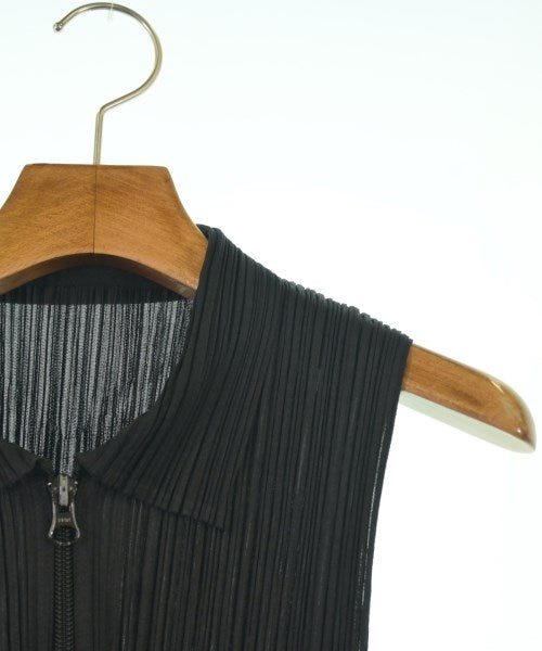 PLEATS PLEASE เสื้อกั๊ก