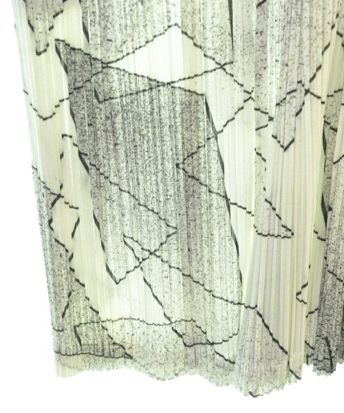 PLEATS PLEASE ชุดเดรส