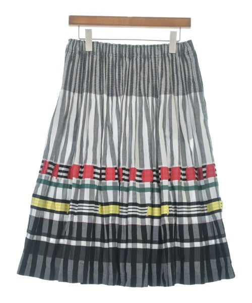 me ISSEY MIYAKE กระโปรงยาวถึงเข่า