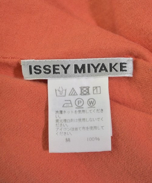 ISSEY MIYAKE เสื้อยืด/เสื้อท็อปส์